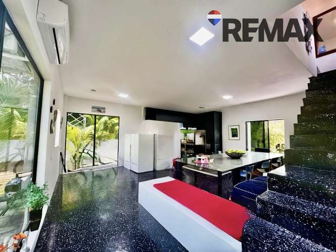 Casa de playa en venta en Residencial Malibu con acceso directo al océano y al estuario. - Imagen 10