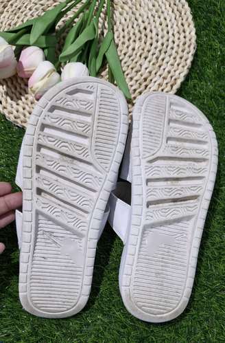 YINAS NIKE ORIGINALES 8 25CM - Imagen 3