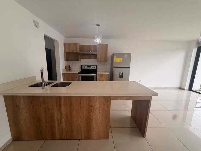 APARTAMENTO EN ALQUILER EN LIFE SANTA ELENA