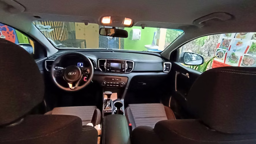 KIA SPORTAGE LX 2018 - Bolsas Buenas 