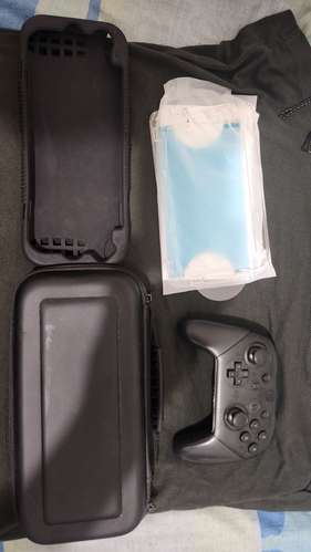 Se vende Nintendo Switch Oled + Accesorios