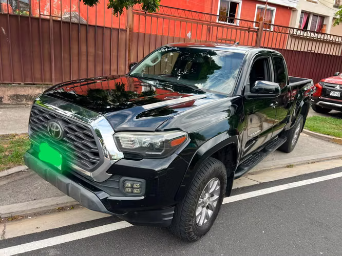 Toyota Tacoma 2019 -4x4 kingcab (extra cabin)