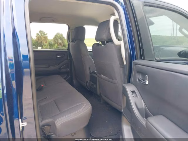 NISSAN FRONTIER SV 2023