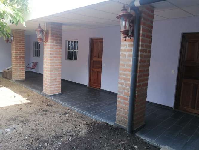 SE RENTA PRECIOSA CASA EN EL CENTRO DE SANTA ANA - Imagen 4