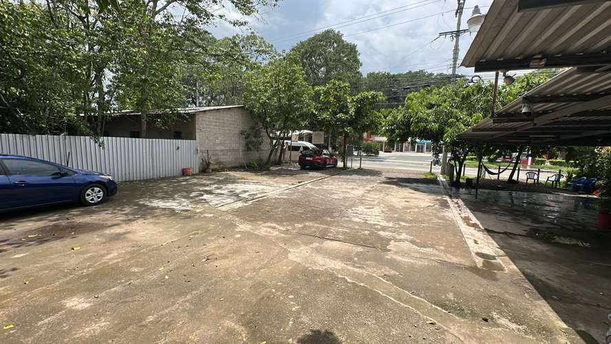 ALQUILO LOCAL COMERCIAL FRENTE GASOLINERA PUMA EL TRIUNFO 