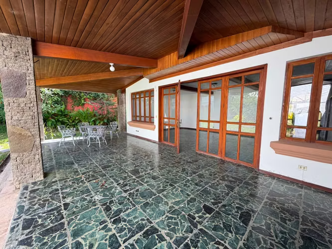  ¡EXCLUSIVA CASA PARA OFICINAS CORPORATIVAS EN COLONIA ESCALÓN!