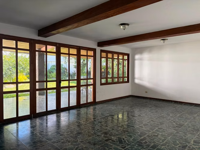  ¡EXCLUSIVA CASA PARA OFICINAS CORPORATIVAS EN COLONIA ESCALÓN! - Imagen 7