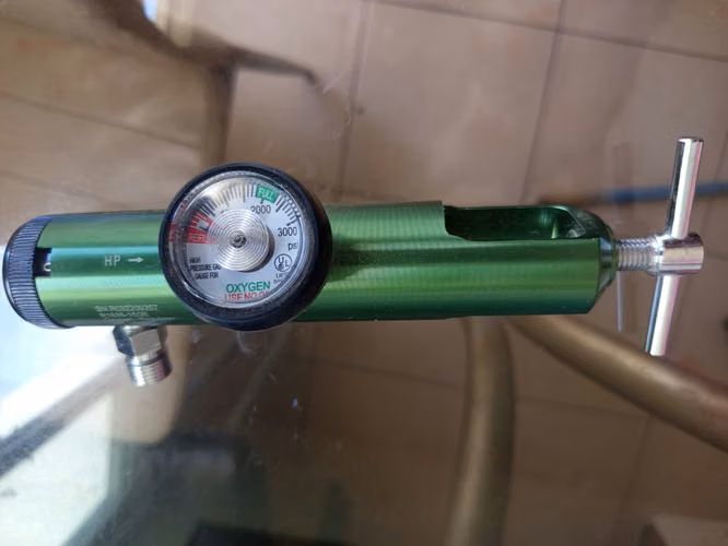 Cilindro Portátil de Aluminio con Regulador y Carrito - Imagen 4