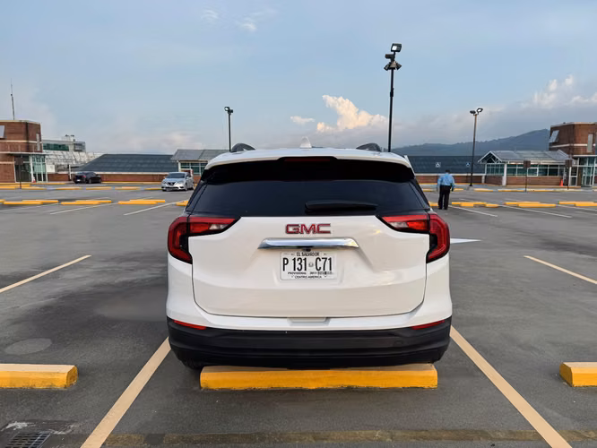 GMC TERRAIN 2020 SLE BOLSAS FRONTALES BUENAS SE VENDE - Imagen 3