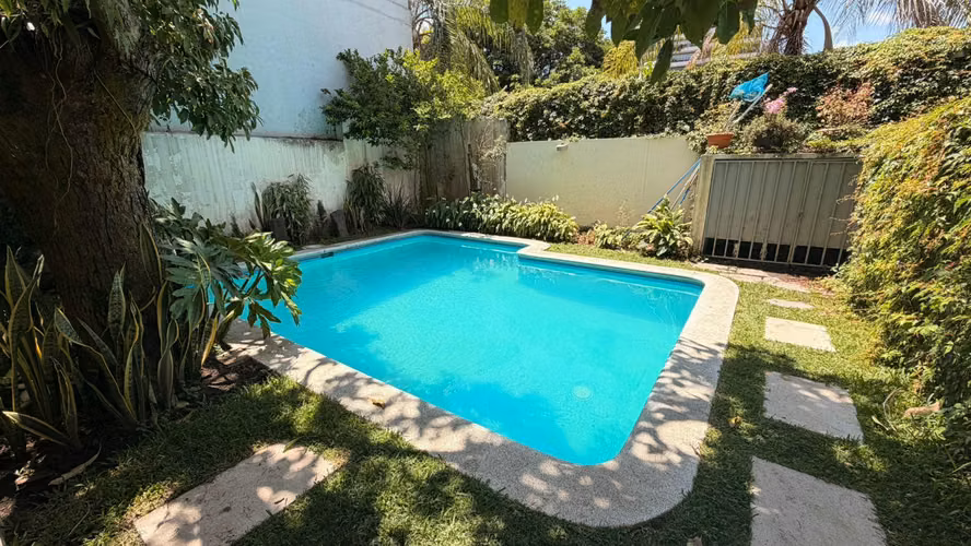 Habitación libre en San Benito. Espacio tranquilo y bien ubicado. - Imagen 3