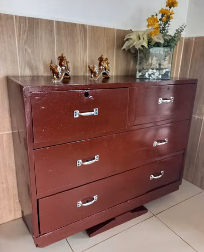 Clasico Gavetero de Madera Cedro