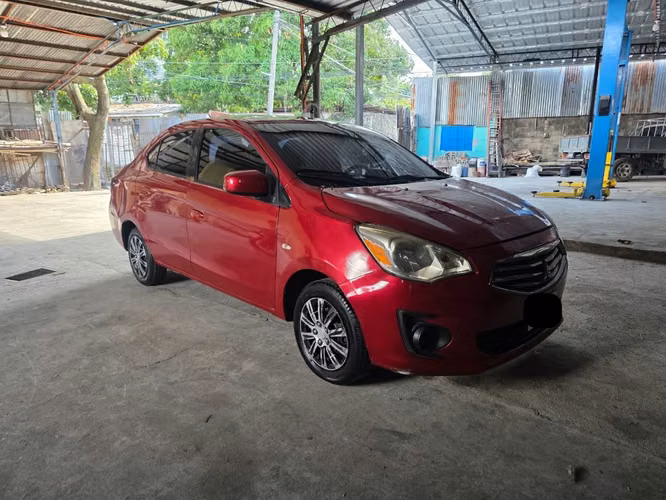 MITSUBISHI MIRAGE G4 2018 · SÚPER ECONÓMICO