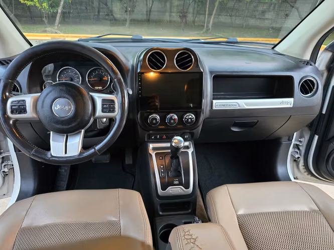Jeep compás latitude 2014 al credito  - Imagen 9