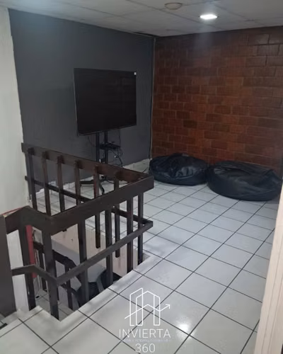 SE ALQUILA CASA PARA OFICINA O VIVIENDA - Imagen 9