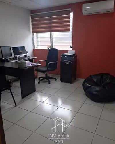 SE ALQUILA CASA PARA OFICINA O VIVIENDA - Imagen 12