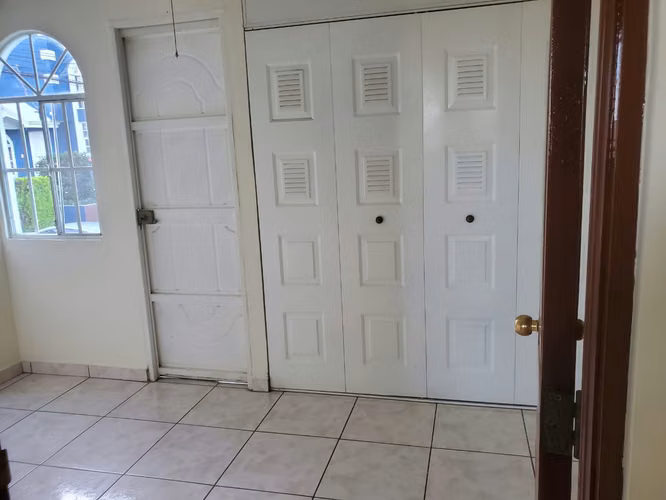ALQUILER DE CASA EN CONDOMINIO LAS GARDENIAS 1 - Imagen 9