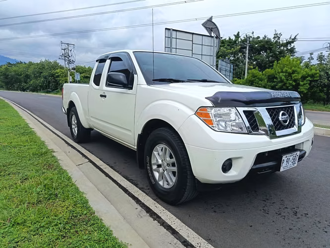 Nissan Frontier SV 2019