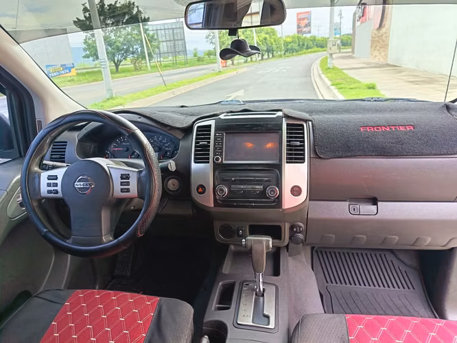 Nissan Frontier SV 2019