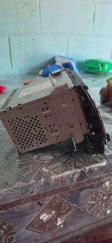 RADIO Y DISQUETERA ORIGINAL KIA FORTE 2018