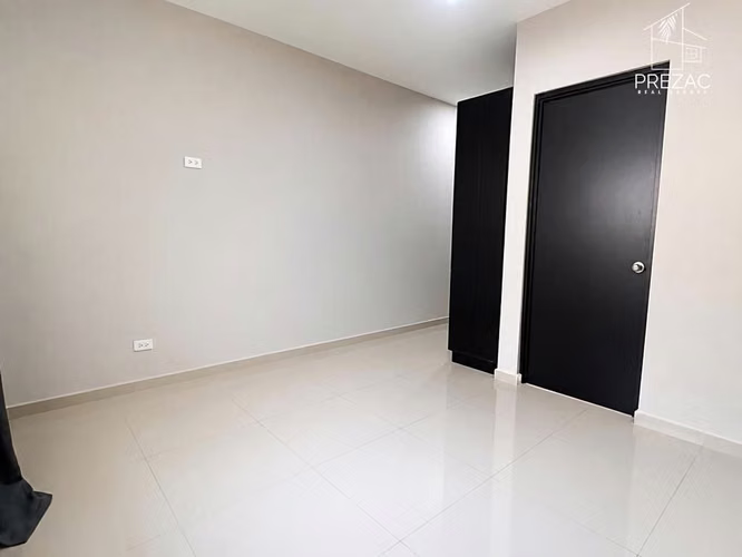 Casa en alquiler en Palo Alto, Zaragoza | 3 habitaciones + servicio | Complejo privado 24/7 | US$1,300 - Imagen 4