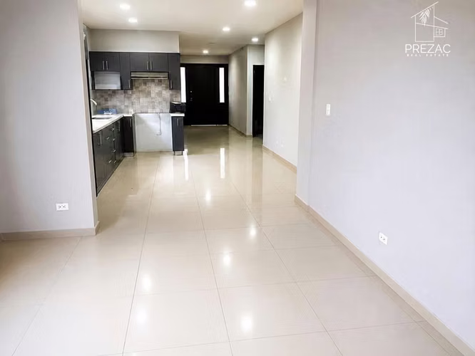 Casa en alquiler en Palo Alto, Zaragoza | 3 habitaciones + servicio | Complejo privado 24/7 | US$1,300 - Imagen 2