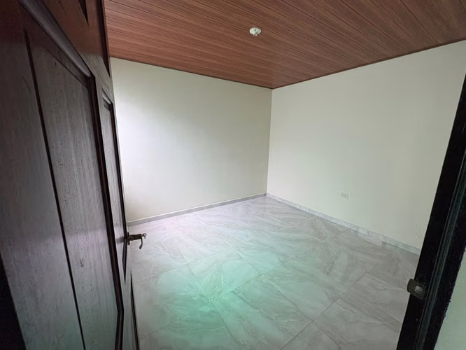  ¡Como Nueva! Casa Full Remodelada de 4 Habitaciones en San Jacinto - Imagen 6
