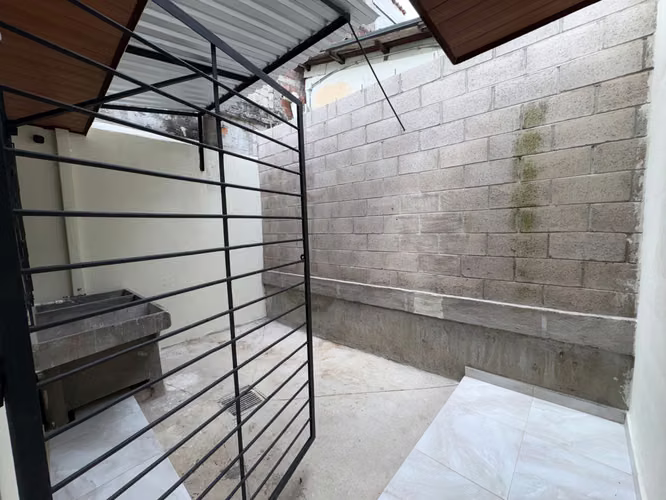  ¡Como Nueva! Casa Full Remodelada de 4 Habitaciones en San Jacinto - Imagen 13