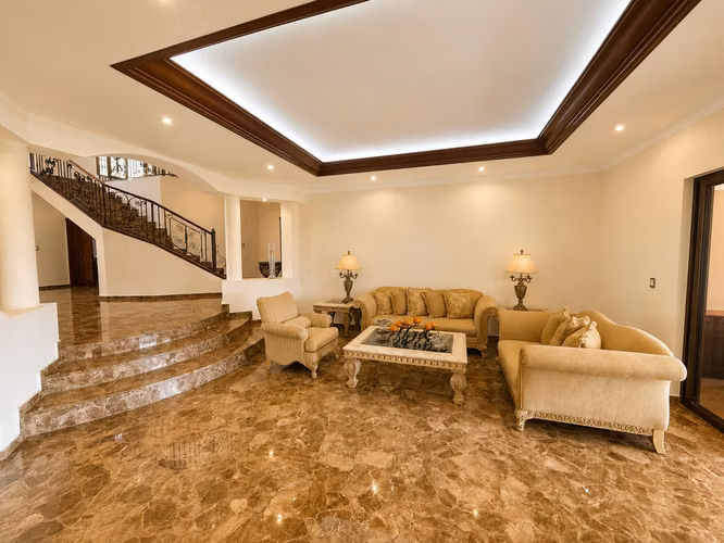 CASA DE LUJO AMUEBLADA EN RESIDENCIAL PALMIRA - Imagen 3