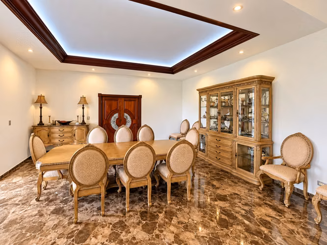 CASA DE LUJO AMUEBLADA EN RESIDENCIAL PALMIRA - Imagen 8
