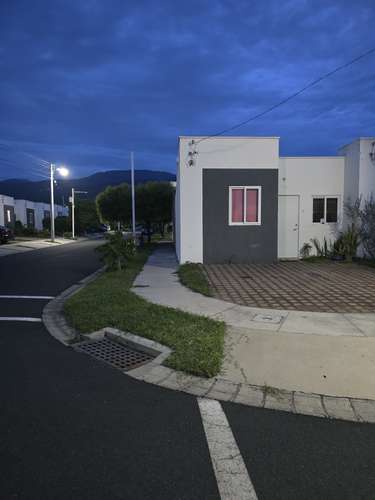 Housing for rent in city marsela san juan opico