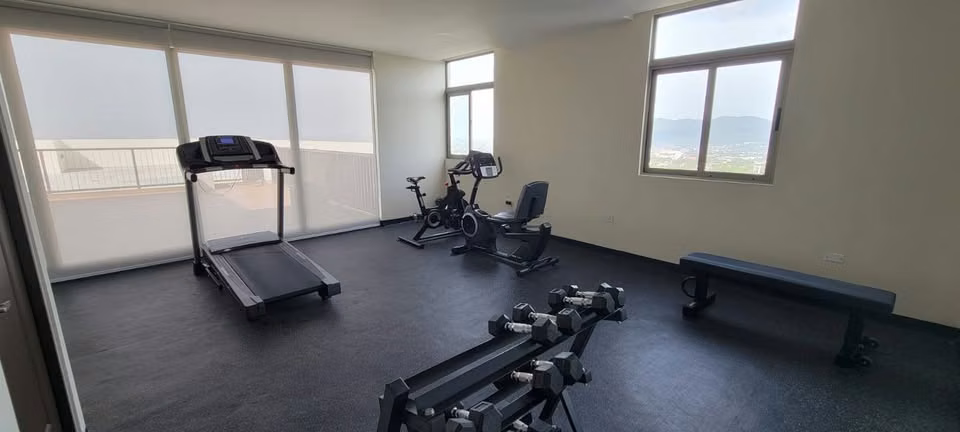 EN ALQUILER / Piso Intermedio Apto. en  Índigo Masferrer – ZONA ACCESIBLE DE SAN SALVADOR. - Imagen 5