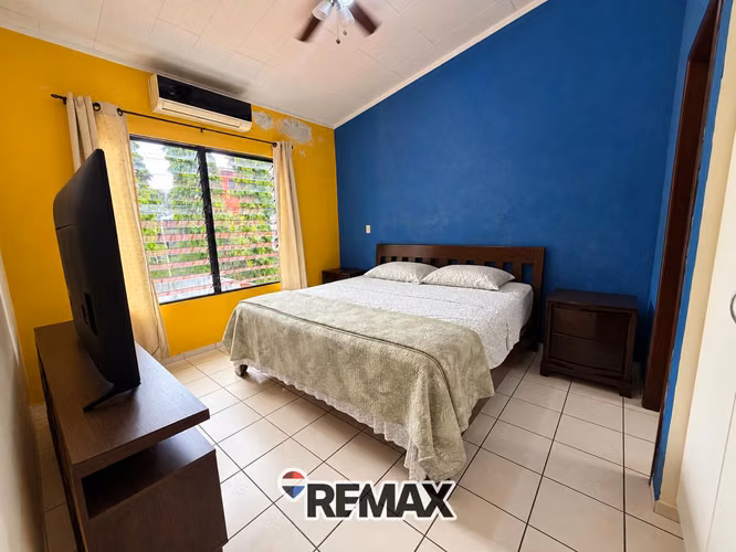 CASA DE ESQUINA EN CONDOMINIO MIRAMAR, SAN JOSÉ VILLANUEVA - Imagen 11