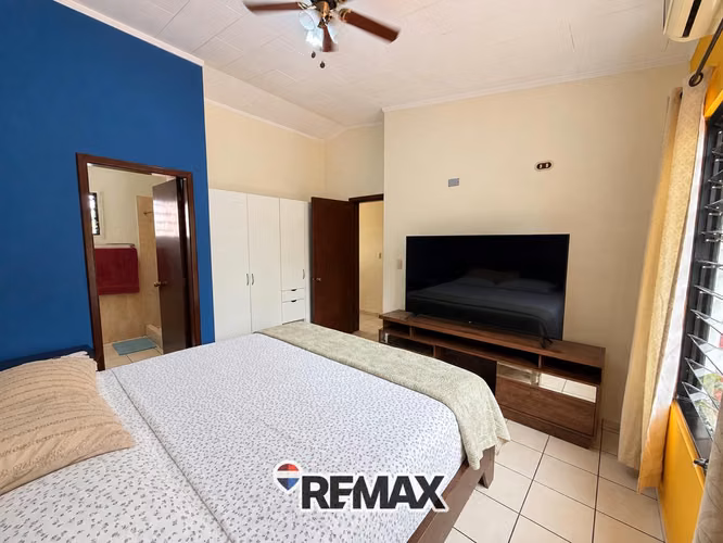 CASA DE ESQUINA EN CONDOMINIO MIRAMAR, SAN JOSÉ VILLANUEVA - Imagen 13