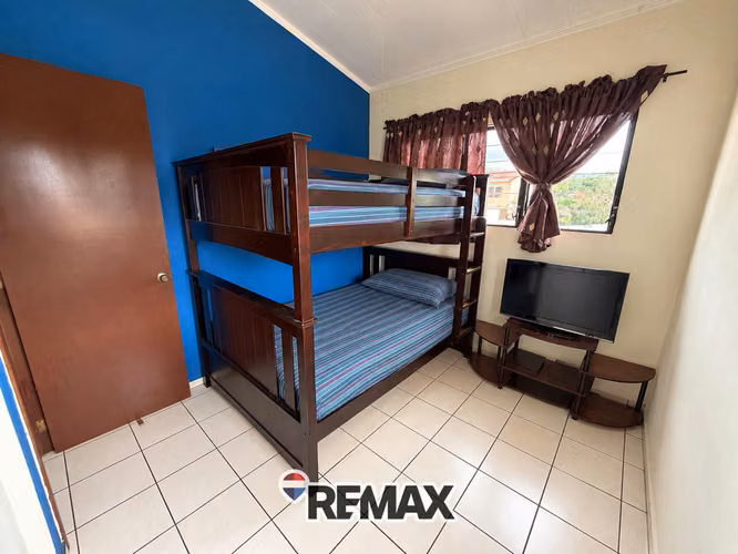 CASA DE ESQUINA EN CONDOMINIO MIRAMAR, SAN JOSÉ VILLANUEVA - Imagen 17