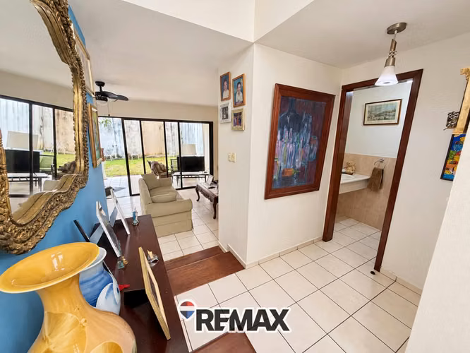CASA DE ESQUINA EN CONDOMINIO MIRAMAR, SAN JOSÉ VILLANUEVA - Imagen 12