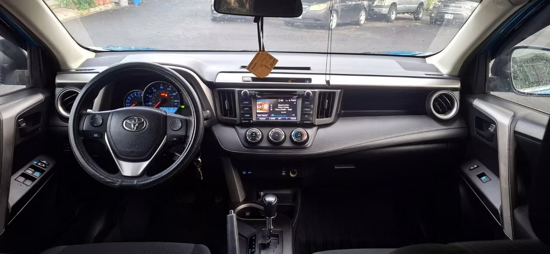 TOYOTA RAV4 CON TODAS SUS BOLSAS BUENAS EXTERIOR Y INTERIOR ¡IMPECABLE! 