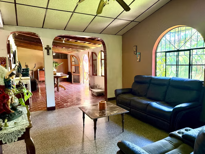 CASA EN VENTA COL. GENERAL ARCE, Esquina, calle principal, 1 Nivel INVERSION - Imagen 9