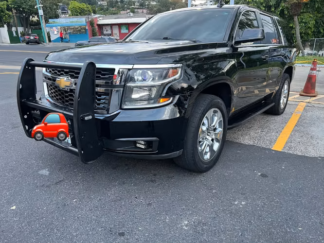 Se vende bonita camioneta Chevrolet Tahoe 2016 a toda prueba , - Imagen 2