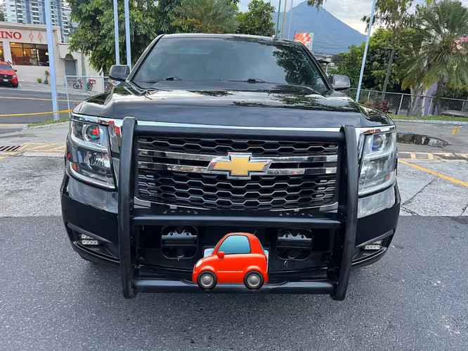 Se vende bonita camioneta Chevrolet Tahoe 2016 a toda prueba , - Imagen 3