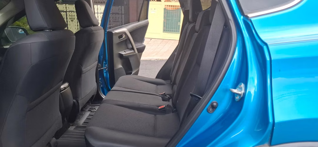 TOYOTA RAV4 TODAS SUS BOLSAS BUENAS SU ESTADO ES ¡IMPECABLE! AUTOMÁTICA ATF - Imagen 4