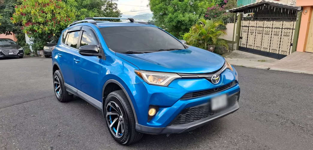 TOYOTA RAV4 TODAS SUS BOLSAS BUENAS SU ESTADO ES ¡IMPECABLE! AUTOMÁTICA ATF