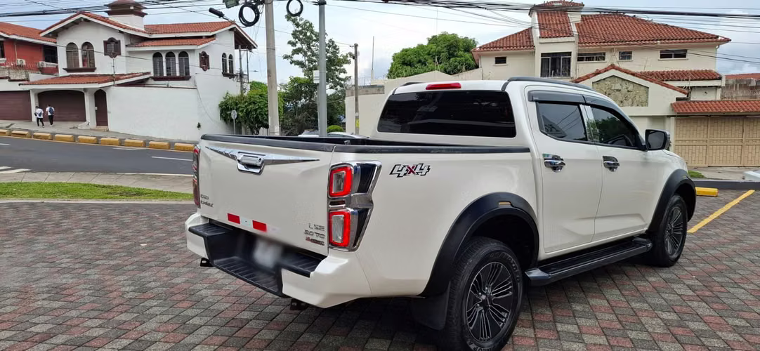 ISUZU D-MAX HIGHLANDER 3.0DI ¡IMPECABLE! - Imagen 14