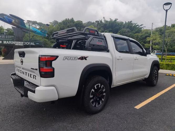  NISSAN FRONTIER DOBLE CABINA  2022 , 4X4,PIÑON DE MONTAÑA,PRO 4X VERSION ESPECIAL,TOPE DE LINEA ,……………si ve el anuncio - Imagen 5