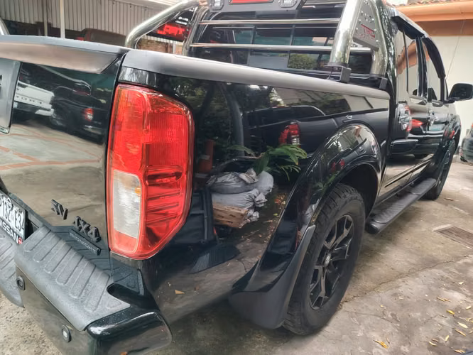  NISSAN FRONTIER DOBLE CABINA  2018 , 4X4,PIÑON DE MONTAÑA,BOLSAS  BUENAS ,…. SI VE EL ANUNCIO ES PORQUE ESTA DISPONIBLE - Imagen 4