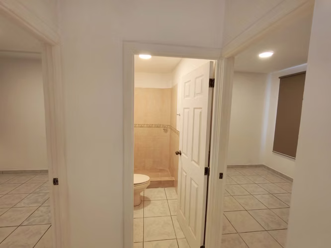 Apartamento con línea blanca en alquiler en San Benito