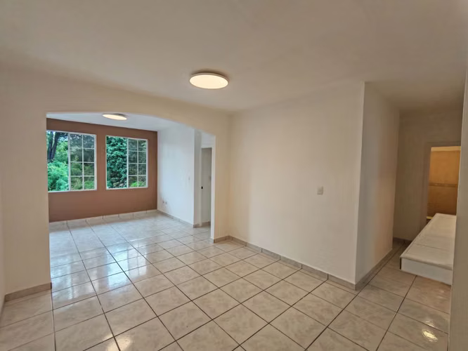 Apartamento con línea blanca en alquiler en San Benito