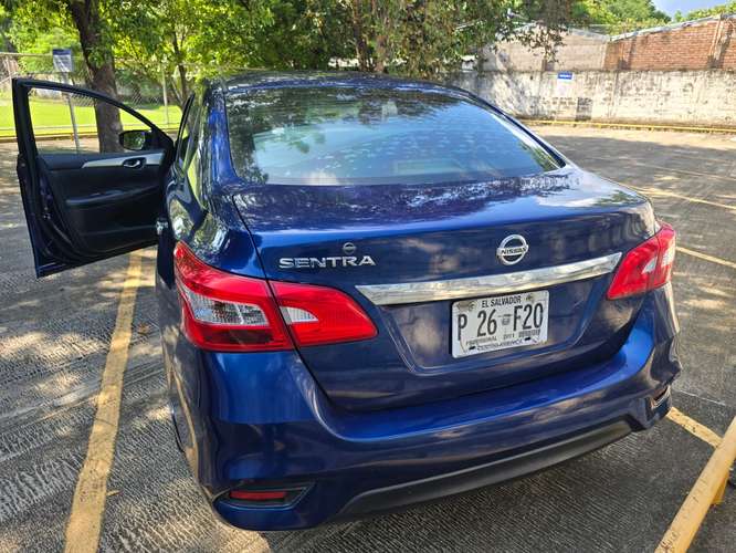 Nissan sentra 2019