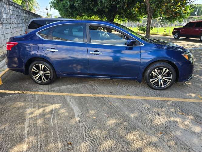 Nissan sentra 2019