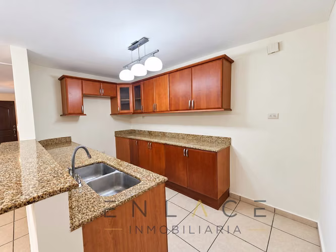 Casa en alquiler en Residencial Veranda | Santa Tecla