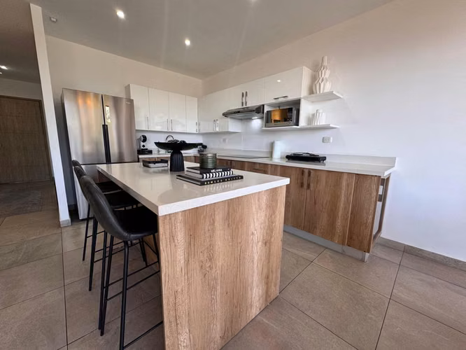  SE ALQUILA APARTAMENTO 105 CONDOMINIO ESCALON, FULL-AMUEBLADO, tiene 120 mts2  - Sala  - Comedor  - Cocina completa - Imagen 2